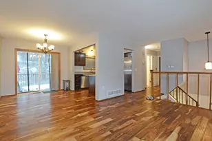 323 Morningside Cir, Saint Paul, MN 55119 - Photo 3