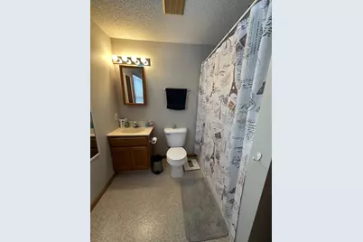 1038 College Street N, Fargo, ND 58102 - Photo 7