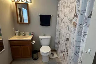 1038 College Street N, Fargo, ND 58102 - Photo 7