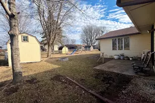 1240 Maplewood Dr, Worthington, MN 56187 - Photo 3