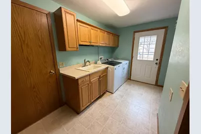 1240 Maplewood Drive, Worthington, MN 56187 - Photo 17
