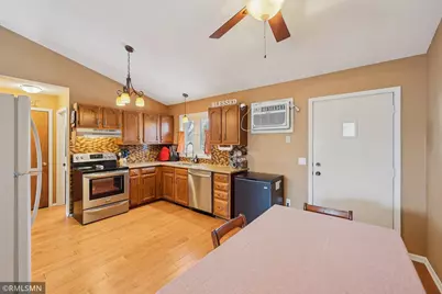 3282 Edgerton Street, Vadnais Heights, MN 55127 - Photo 17