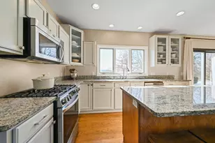 623 Carver Bluffs Pkwy, Carver, MN 55315 - Photo 13