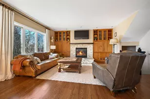 623 Carver Bluffs Pkwy, Carver, MN 55315 - Photo 9