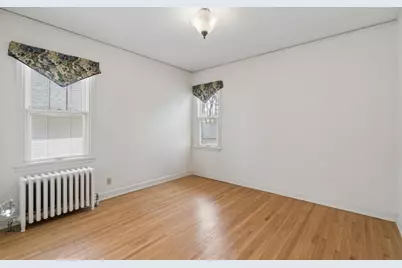 49 Sheridan Avenue S, Minneapolis, MN 55405 - Photo 11