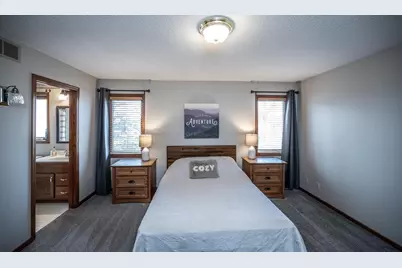 13632 Princeton Circle, Savage, MN 55378 - Photo 17