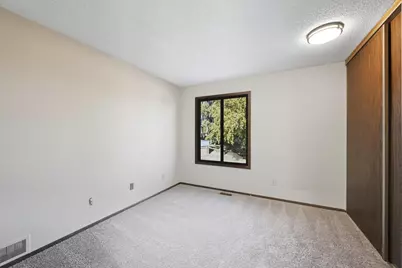 2106 Tamarin Trail, Golden Valley, MN 55427 - Photo 17