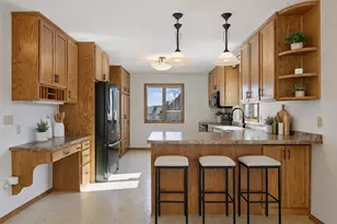 338 William Lake Shore Dr, Waconia, MN 55387 - Photo 7