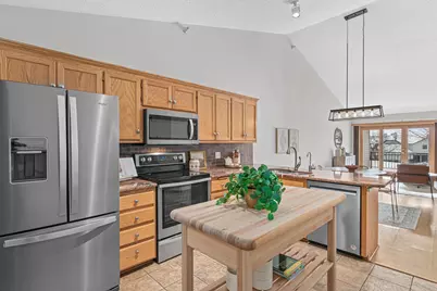 5540 Nathan Lane N #2, Plymouth, MN 55442 - Photo 5