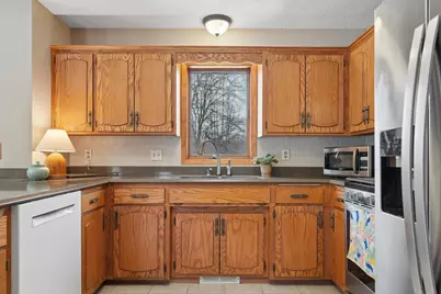 2001 Henry Street N, North Saint Paul, MN 55109 - Photo 11