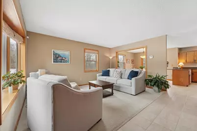 2001 Henry Street N, North Saint Paul, MN 55109 - Photo 5