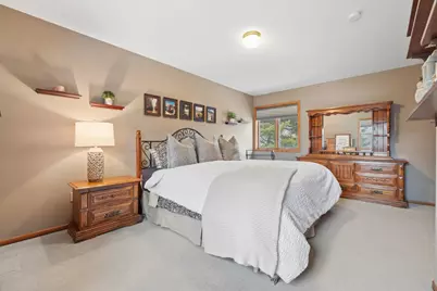 2001 Henry Street N, North Saint Paul, MN 55109 - Photo 17