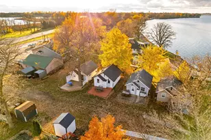 1727 E Lake St, Osakis, MN 56360 - Photo 3