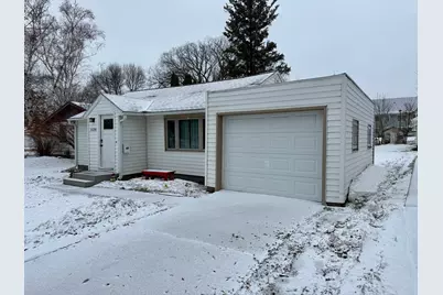 1120 S Sheridan Street, Fergus Falls, MN 56537 - Photo 3