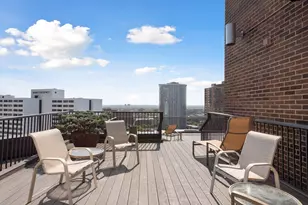 1201 Yale Pl, Minneapolis, MN 55403 - Photo 97