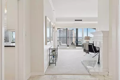 1201 Yale Place #1608, Minneapolis, MN 55403 - Photo 3