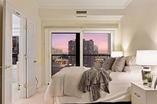 1201 Yale Pl, Minneapolis, MN 55403 - Photo 25