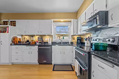 8400 27th Place N, New Hope, MN 55427 - Photo 15