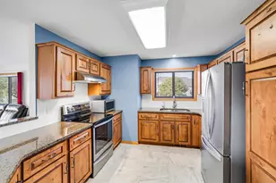 9900 55th Ave N, Plymouth, MN 55442 - Photo 7