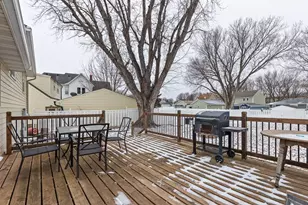 215 N Hill St, Marshall, MN 56258 - Photo 43