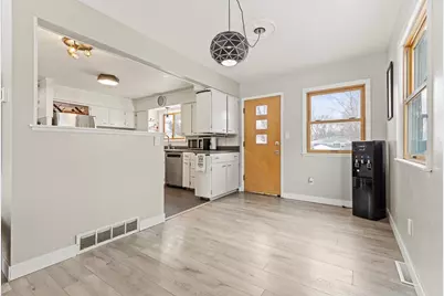 215 N Hill Street, Marshall, MN 56258 - Photo 15