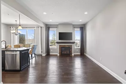 8411 Larch Lane N, Maple Grove, MN 55369 - Photo 7