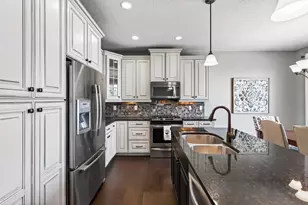 8411 Larch Ln N, Maple Grove, MN 55369 - Photo 11