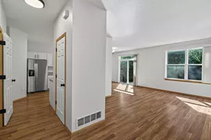 16363 Jamison Path, Lakeville, MN 55044 - Photo 7