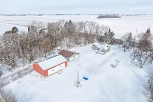 57821 300th St, Winthrop, MN 55396 - Photo 39