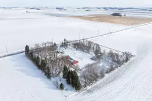 57821 300th St, Winthrop, MN 55396 - Photo 33