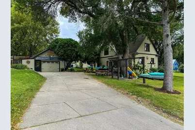 426 W Cherry Avenue, Fergus Falls, MN 56537 - Photo 57