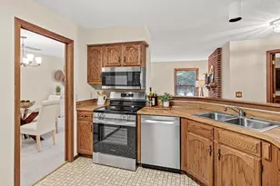 3000 St Albans Mill Rd, Hopkins, MN 55305 - Photo 11