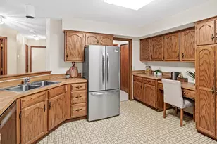 3000 St Albans Mill Rd, Hopkins, MN 55305 - Photo 11