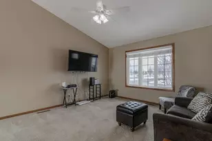 612 St Andrews Dr, Mankato, MN 56001 - Photo 7