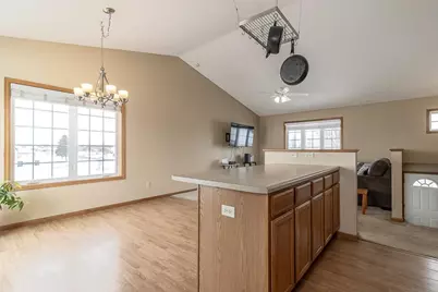 612 Saint Andrews Drive, Mankato, MN 56001 - Photo 17