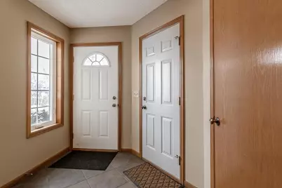 612 Saint Andrews Drive, Mankato, MN 56001 - Photo 3