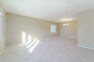 10326 Balsam Ln, Eden Prairie, MN 55347 - Photo 9