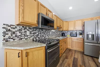 5284 49th Avenue S, Fargo, ND 58104 - Photo 7