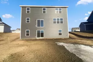 20333 Gadget Cir, Lakeville, MN 55044 - Photo 5