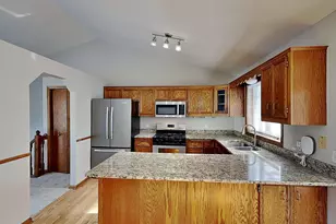 8009 Delano Way, Inver Grove Heights, MN 55076 - Photo 7