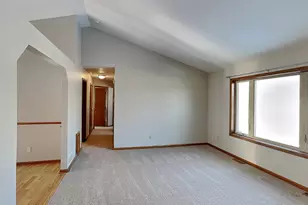 8009 Delano Way, Inver Grove Heights, MN 55076 - Photo 3