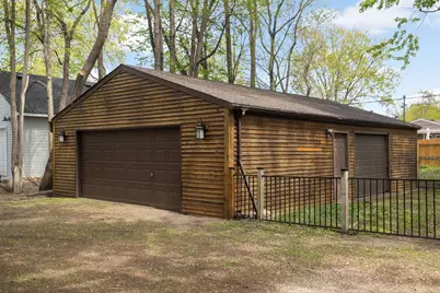 8635 Oakland Avenue S, Bloomington, MN 55420 - Photo 23