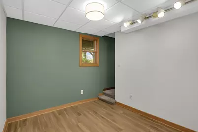 8635 Oakland Avenue S, Bloomington, MN 55420 - Photo 9