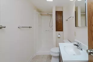 10390 Juniper Ln, Eden Prairie, MN 55347 - Photo 25