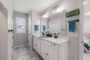 5882 156th St W, Apple Valley, MN 55124 - Photo 33