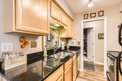 2727 W 43rd Street #102, Minneapolis, MN 55410 - Photo 11