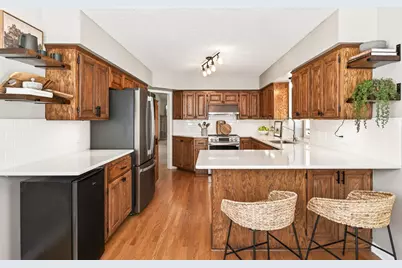 4119 Thornhill Lane, Vadnais Heights, MN 55127 - Photo 7