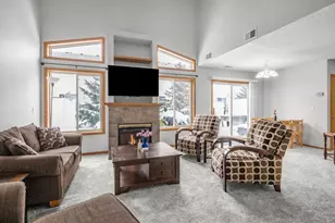 817 Bradbury Cir, Jordan, MN 55352 - Photo 3