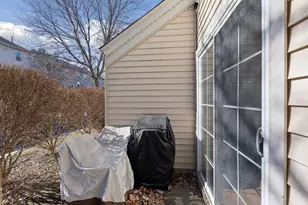 885 Braunworth Ct, Chaska, MN 55318 - Photo 9