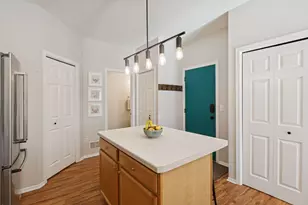 885 Braunworth Ct, Chaska, MN 55318 - Photo 15